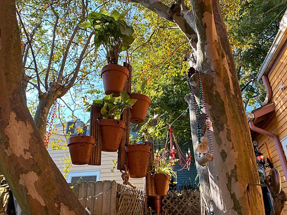 The Blue60 Marigny Inn