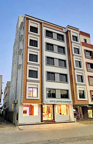 Hotel Devkinandan