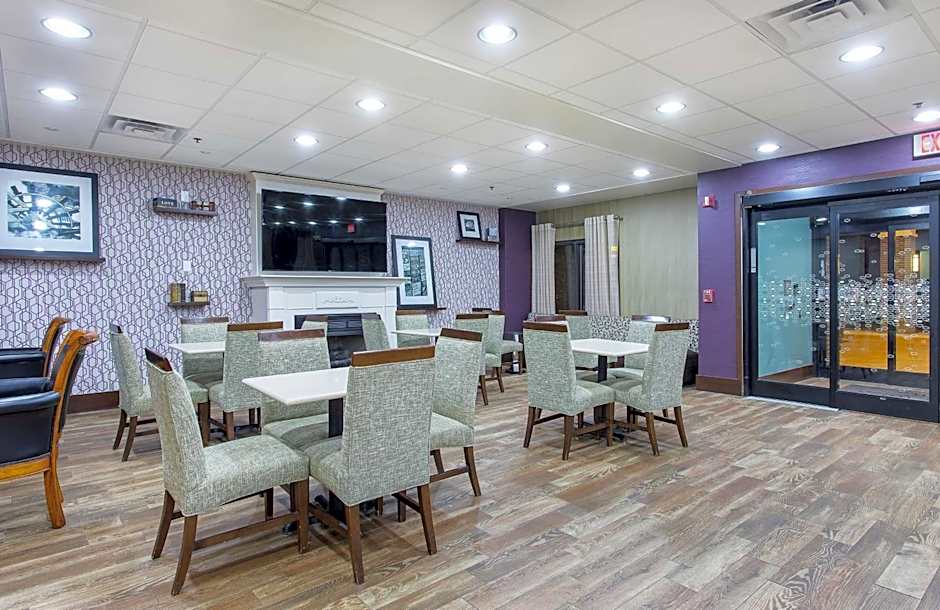 Hampton Inn By Hilton Cullman