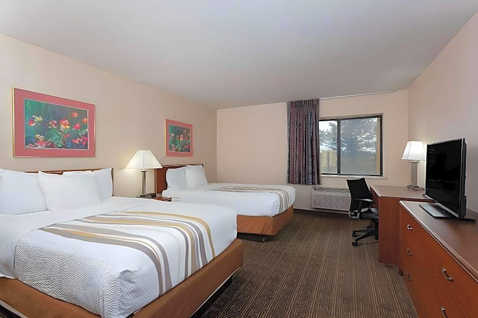 Norwood Inn & Suites Indianapolis East Post Drive