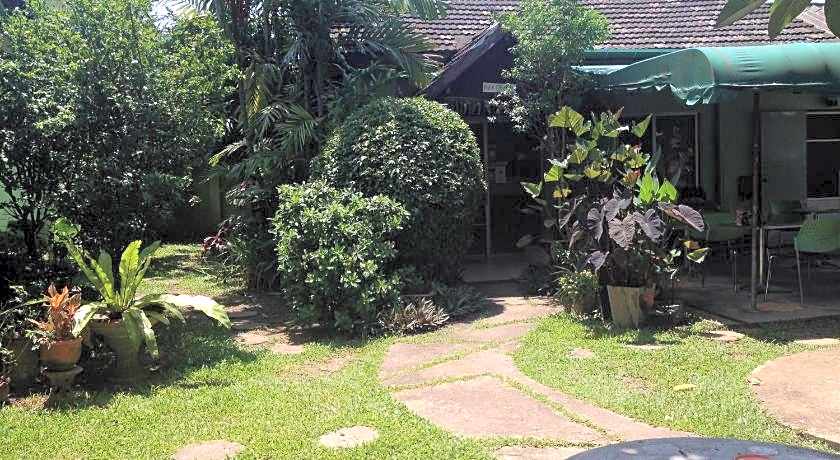 Baan Bua Guest House