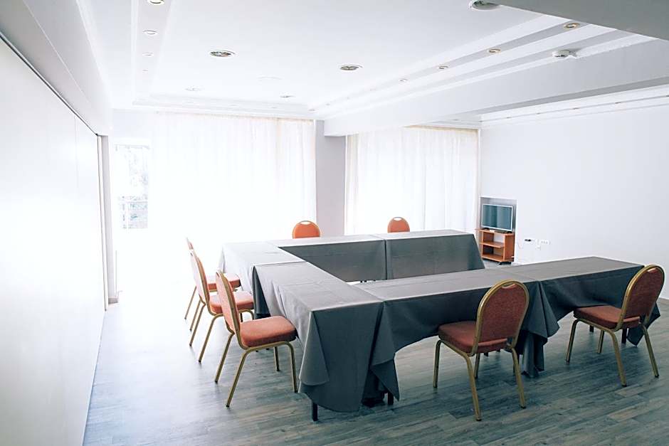 Tzaki hotel & restaurant Patras