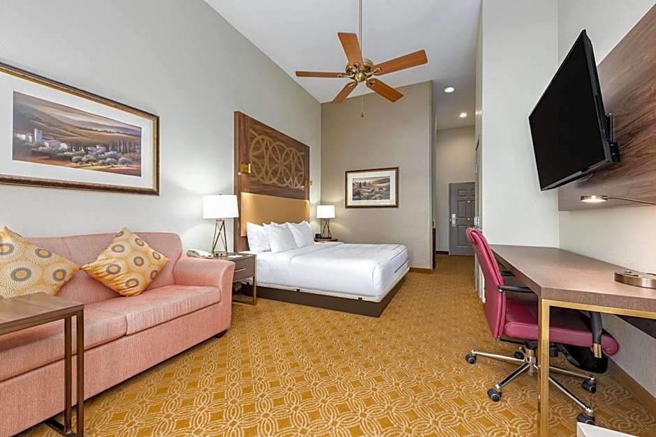 La Quinta Inn & Suites by Wyndham Marble Falls