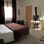 Hotel Capitol