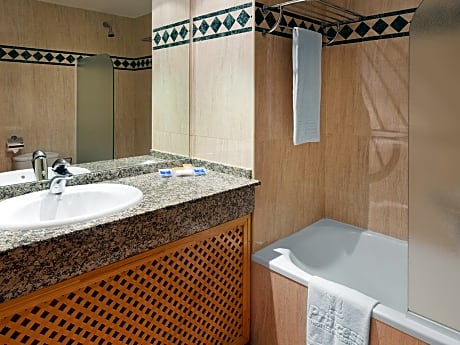 Standard Room 2 Adults + 1 Child