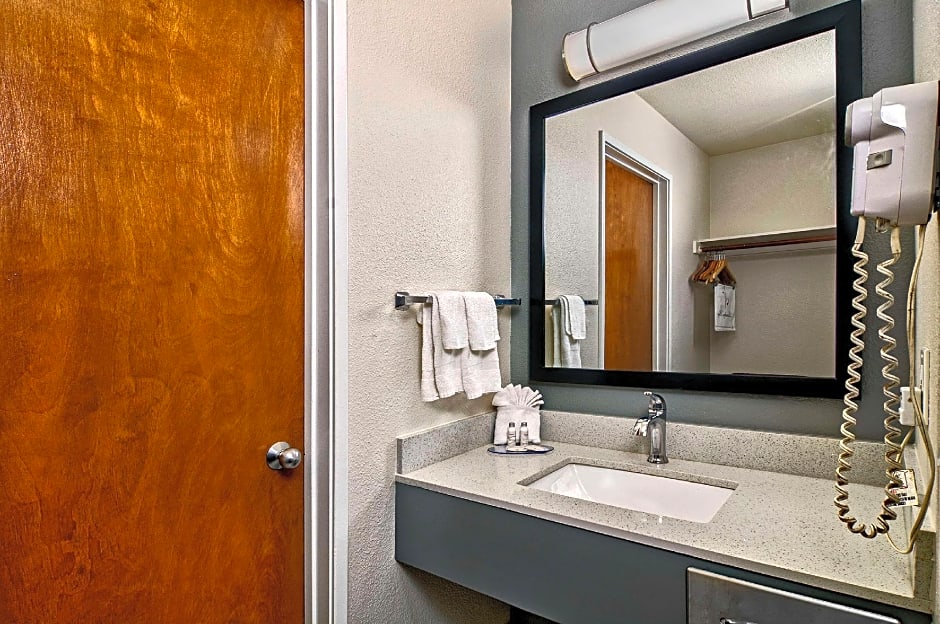 Quality Inn & Suites South San Jose / Morgan Hill