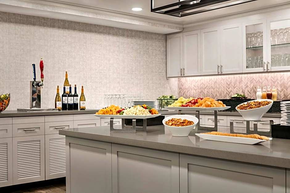 Homewood Suites By Hilton Fort Myers