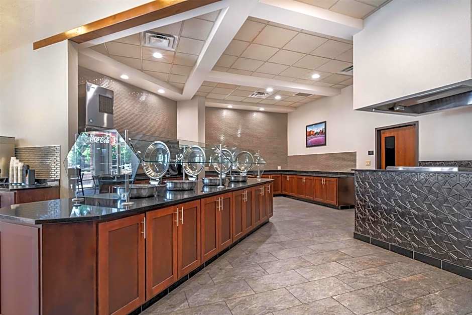 Drury Plaza Hotel Flagstaff