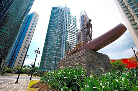 Avant Apartments At The Fort by Jazz – BGC, Forbes Town, Golf & City Views