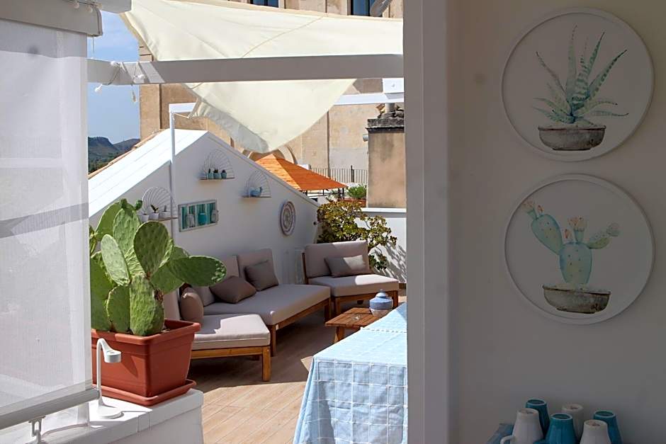 Noto Da QuassÃ¹ Relax B&B