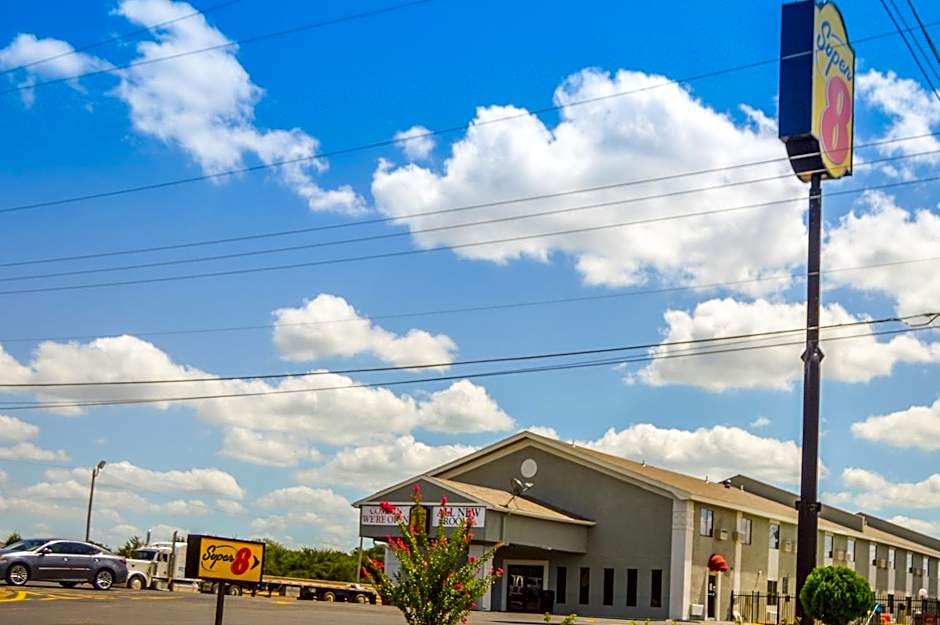 Super 8 by Wyndham Ardmore