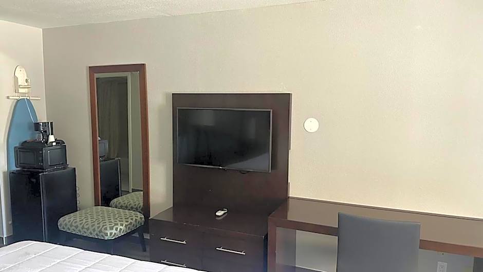 Executive Inn & Suites West Columbia