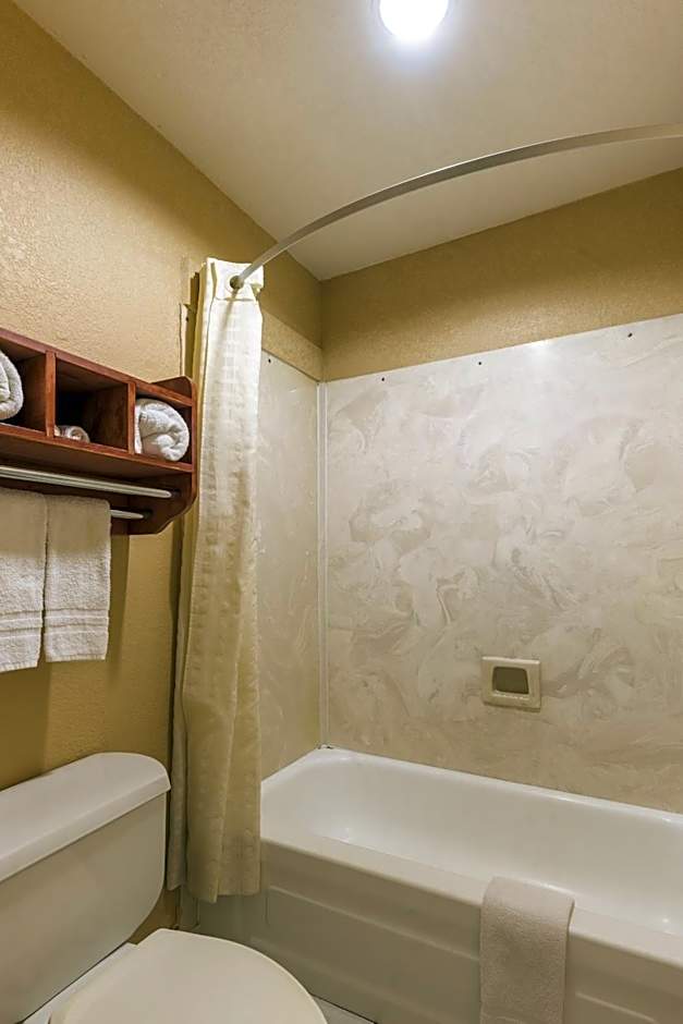 OYO Hotel Jewett TX Southwest, I-45