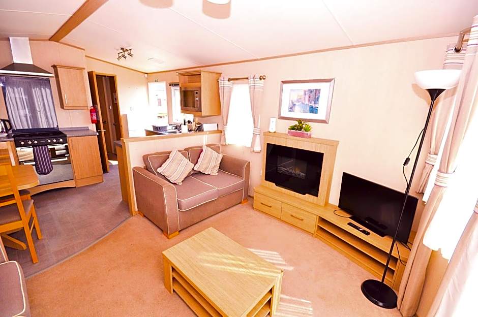 Caravan by Camber Sands 2