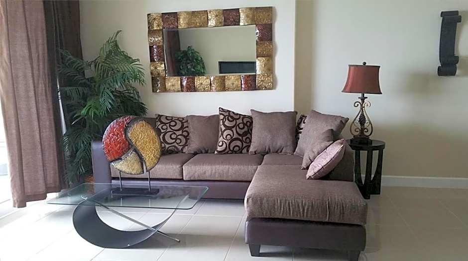 Ocean Reef 2 bedroom/2 bath!