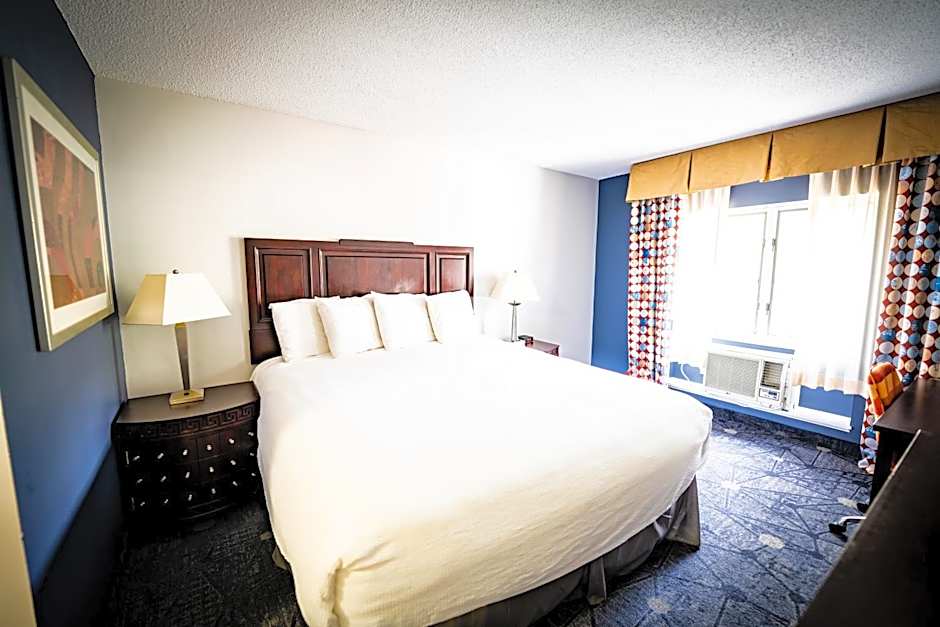 Manistee Inn & Marina