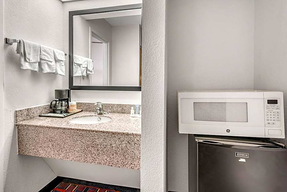 Quality Inn Henderson I-85