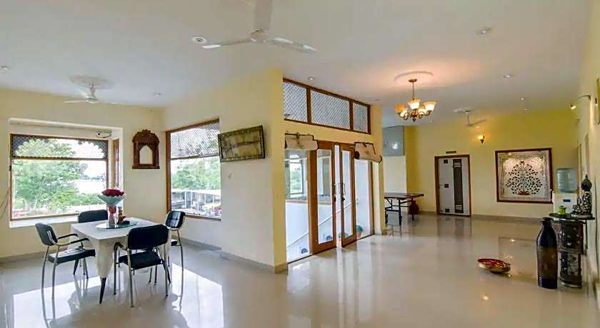 Devendragarh - A Boutique Lake Facing Guest House On Lake Fateh Sagar