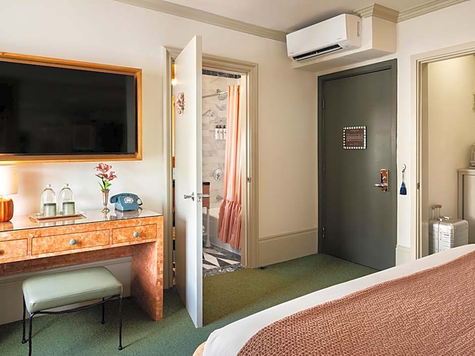 The Hotel Lili