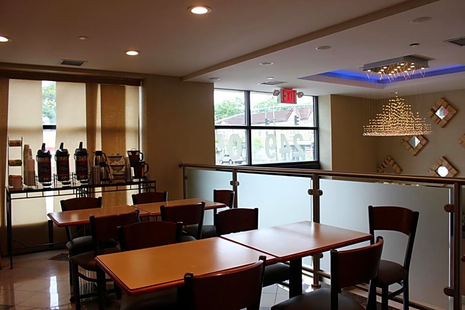 Bellerose Inn
