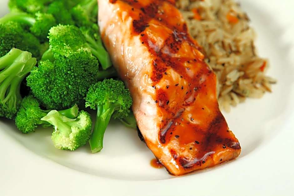 Holiday Inn and Suites East Peoria By IHG