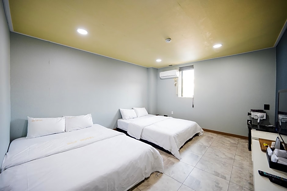 B&F Hotel