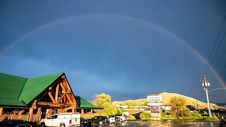 Bear's Claw Lodge