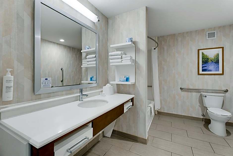 Hampton Inn Detroit/Dearborn