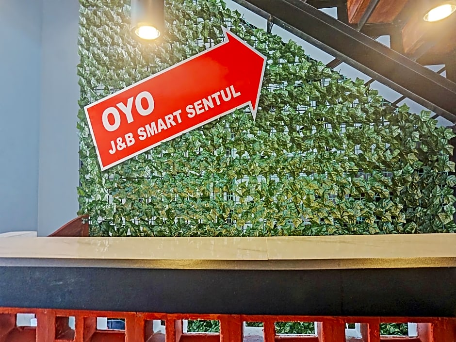 Capital O 92765 J&b Smart Sentul