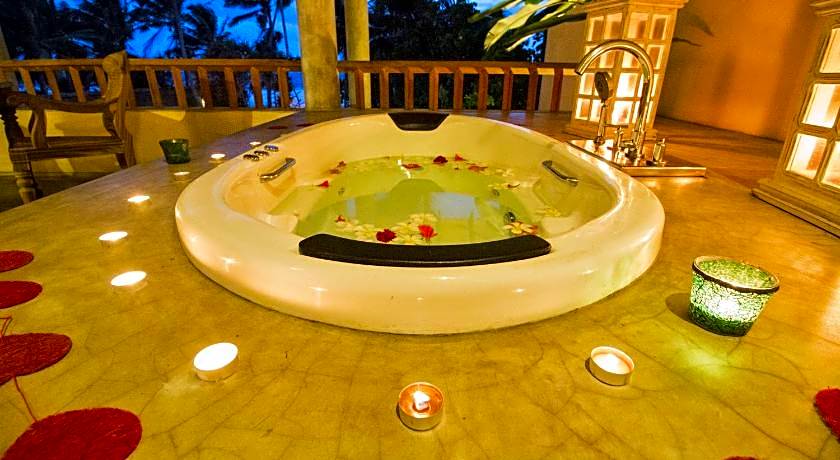 Villa Saffron Hikkaduwa