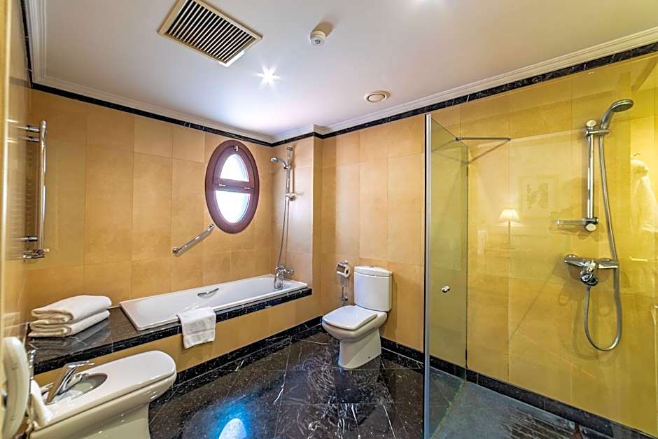 Eugenia de Montijo, Autograph Collection by Marriott