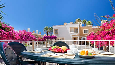 Superior One-Bedroom Apartment