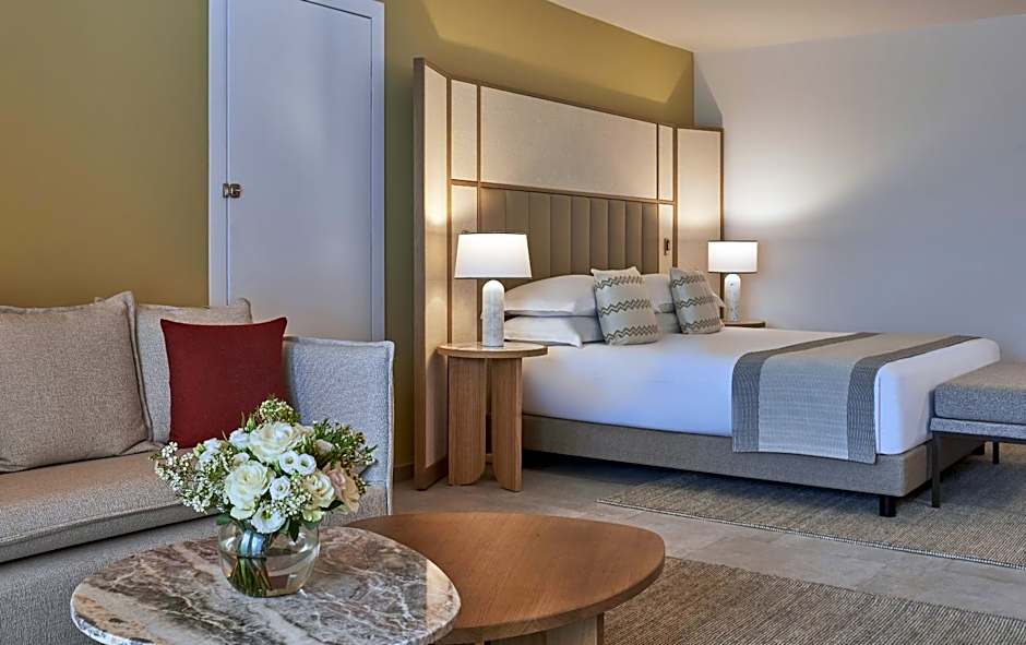 Photo 1 of 5 of Junior 1 King Bed Suite