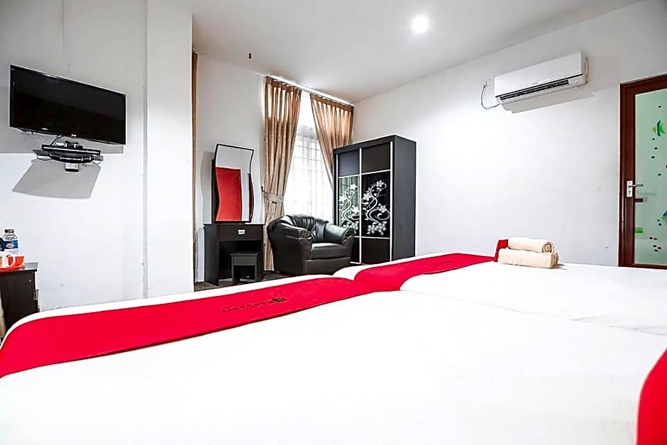 RedDoorz @ Batam Center 2