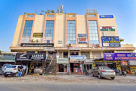 FabHotel Green Tree - Rangjyot Society, Parvati Nagar, Motera
