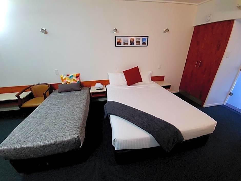 Ayr Traveller's Motel