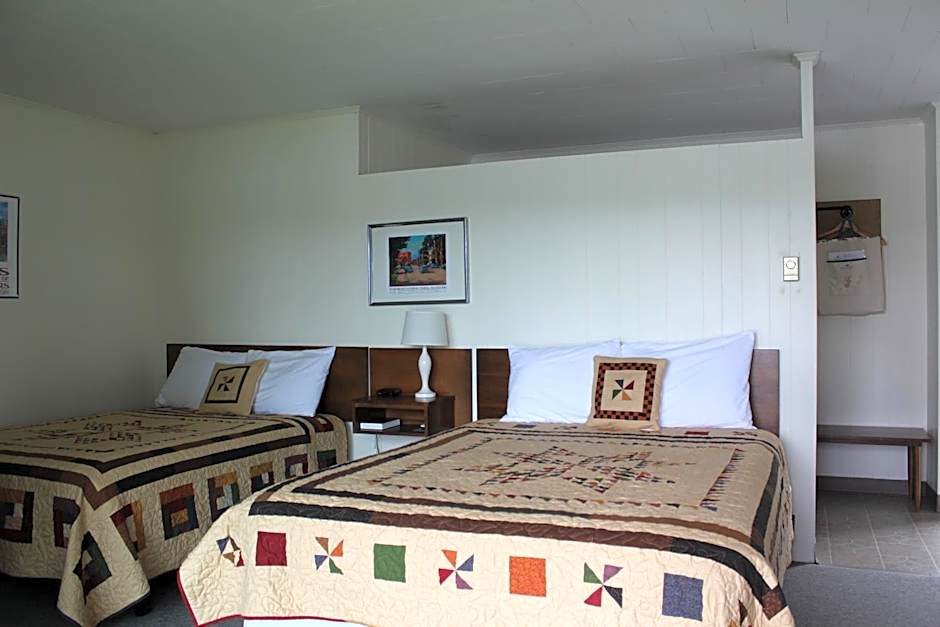 Sandy Point Motel
