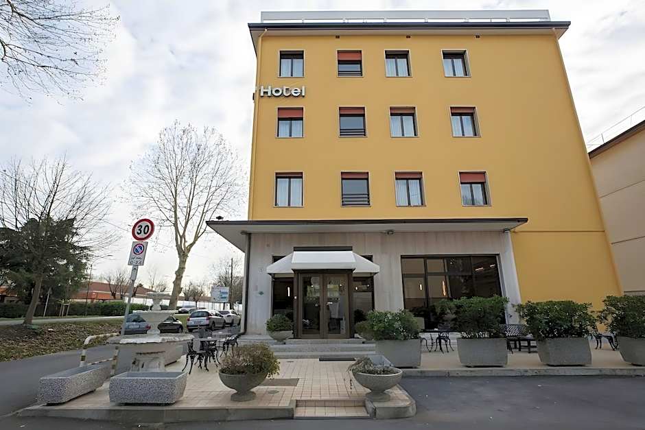 Hotel Ariston 