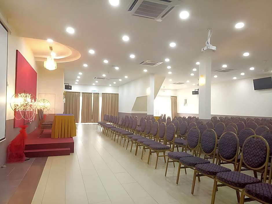Lipis Plaza Hotel