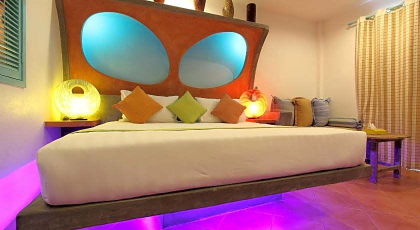 Pandora Lifestyle Hotel