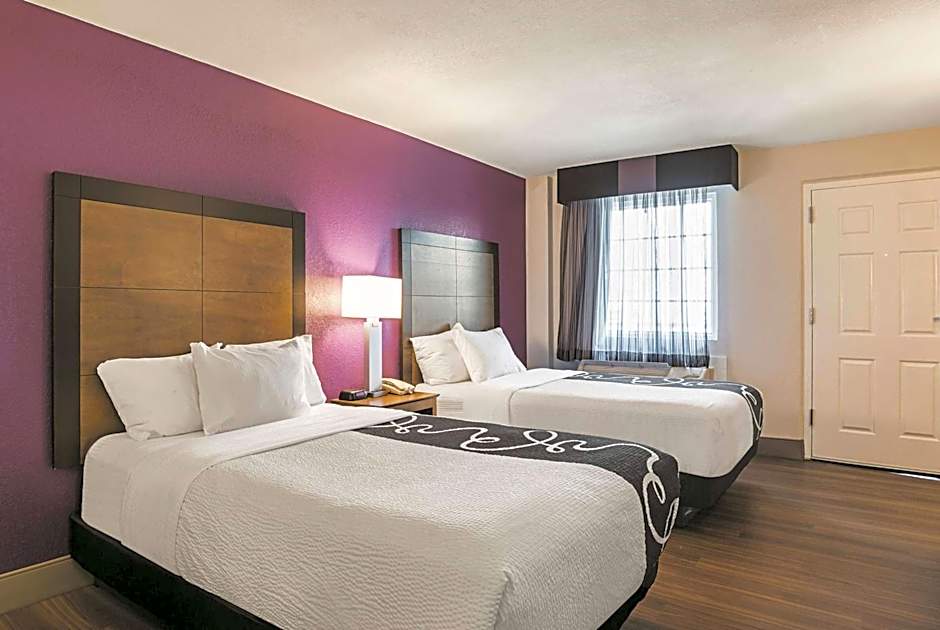 Wingate by Wyndham Galveston Beachfront at the Seawall