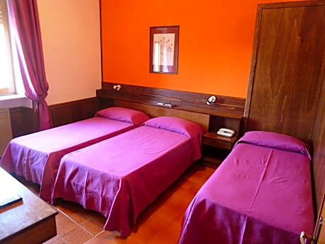 Triple Room with Private Bathroom