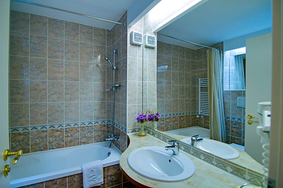 Atrium Hotel Bucharest City Center