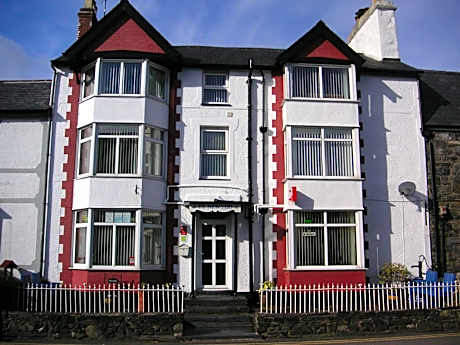 Ty Newydd Guest House