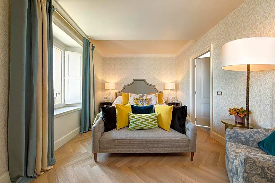 Hotel Savoy