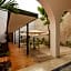 Casona 61 by GuruHotel
