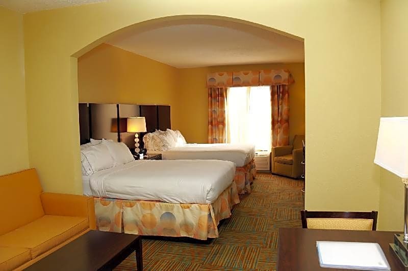 Holiday Inn Express Hotel & Suites Perry By IHG
