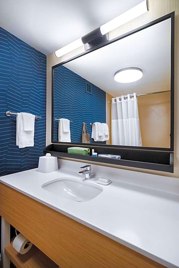 Spark by Hilton Victoria