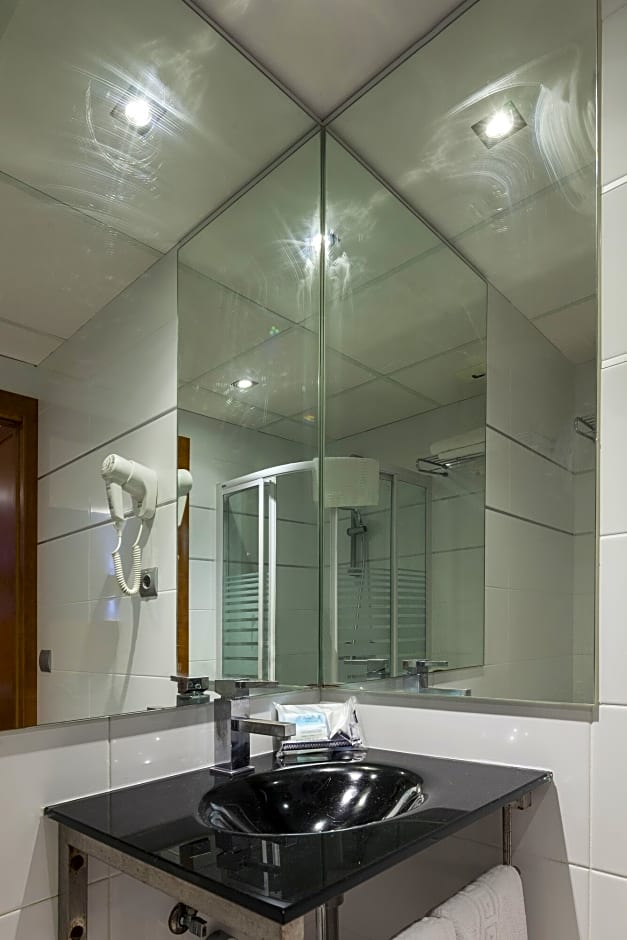 Ibiza JET Apartamentos - Adults Only