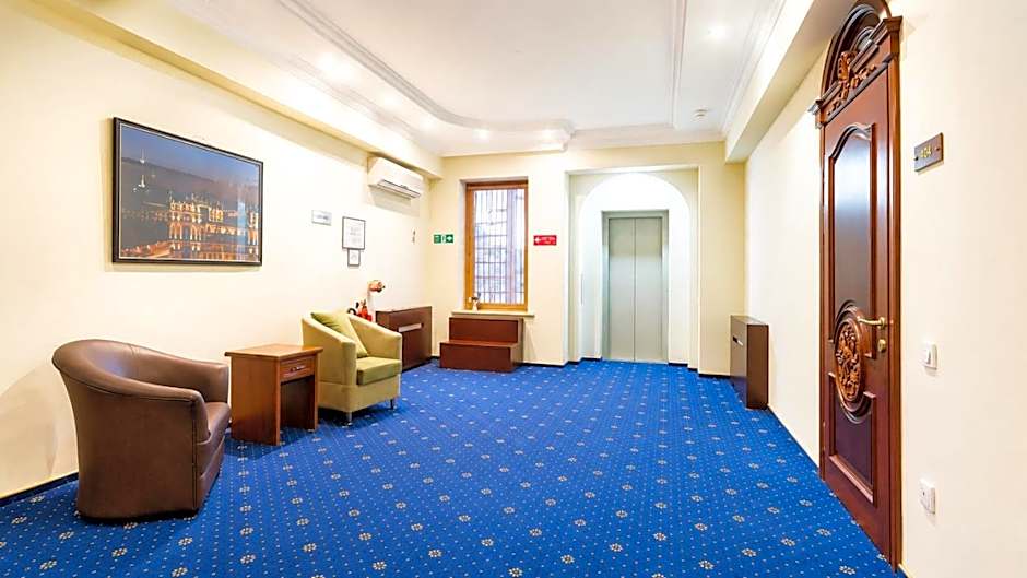 Premier Hotel